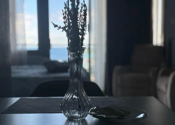 Ocean View Corner Private Balcony Tambuli Tower F Aparthotel *